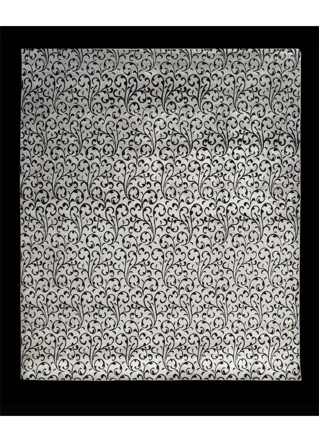 Fourleaf silk and wool relief