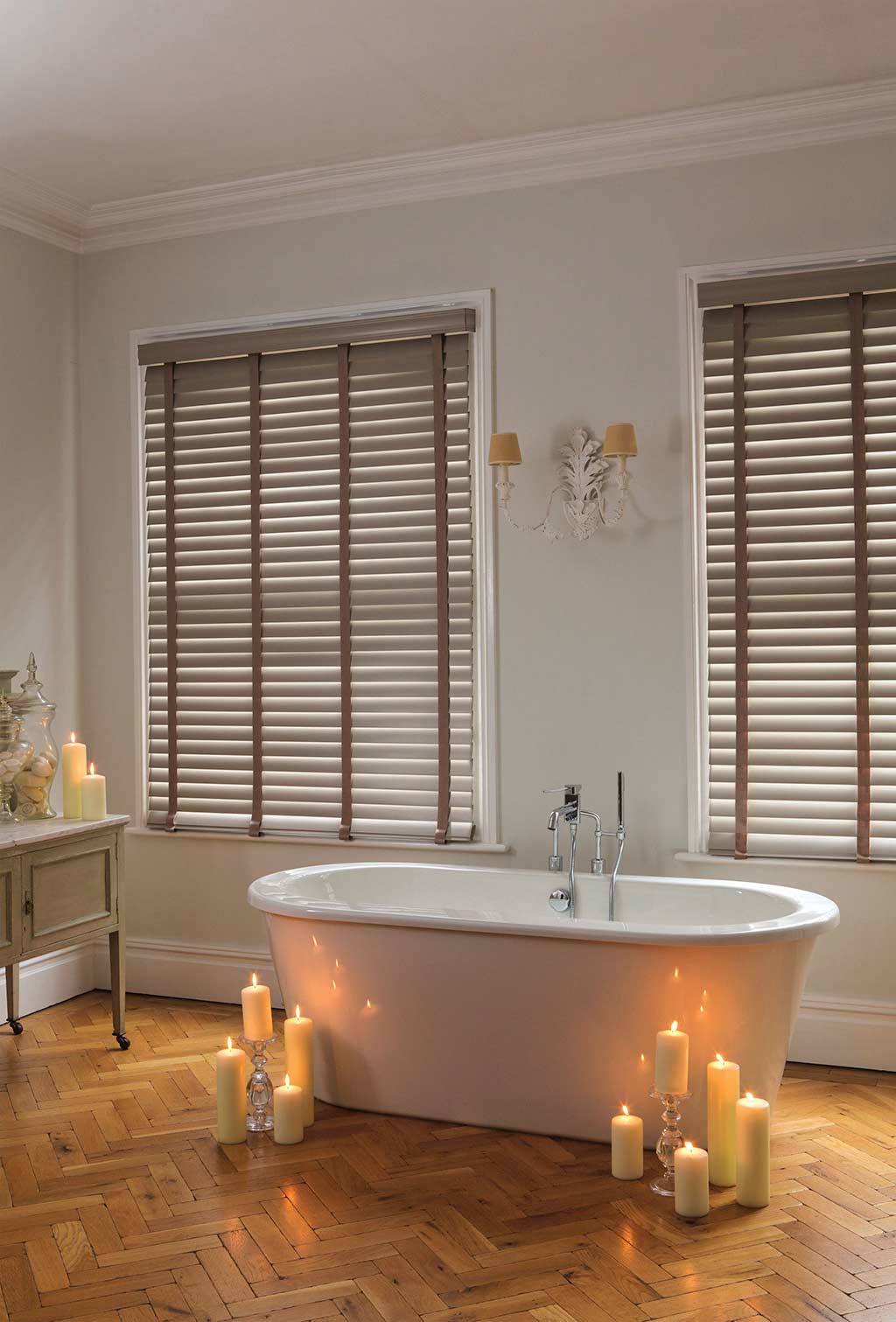 Wooden bathroom venetian blinds